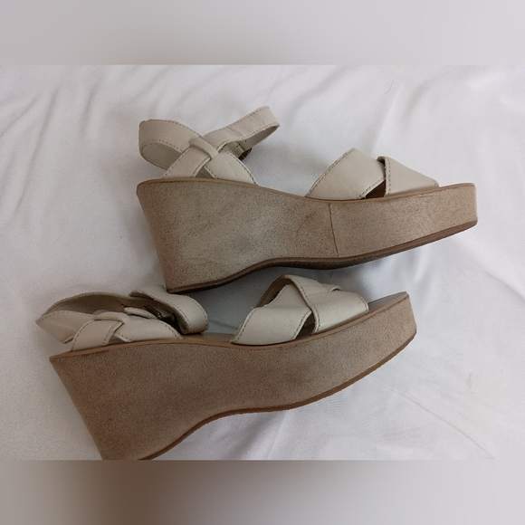 2/$30 AMERICAN EAGLE Cream Summer Clog Sandals Barbie Crisscross Straps (#117) - Picture 2 of 5